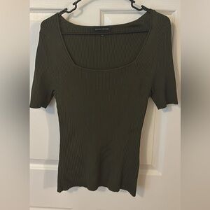 Banana Republic Women's Ribbed Olive Tee